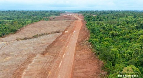 EXPRESSWAY PROJECT SET TO START - ARMED FORCES TO BE MAJOR SUB- CONTRACTORS 