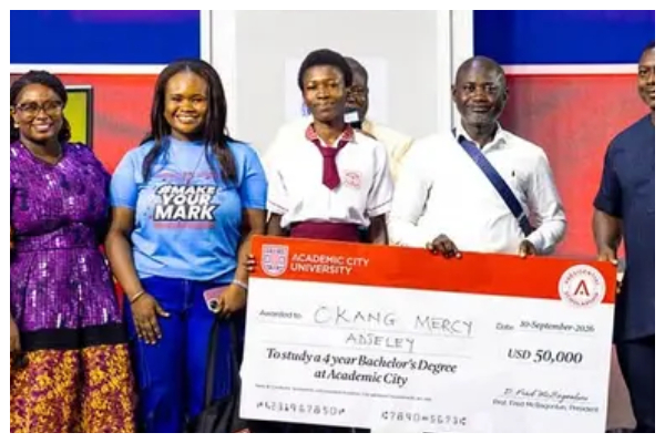 NSMQ 2026: Bright SHS star Mercy Okang wins $40,000 scholarship