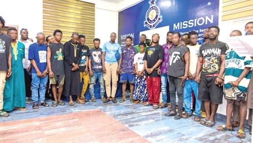 Police storm robbery dens – grab suspects, seize ammunition